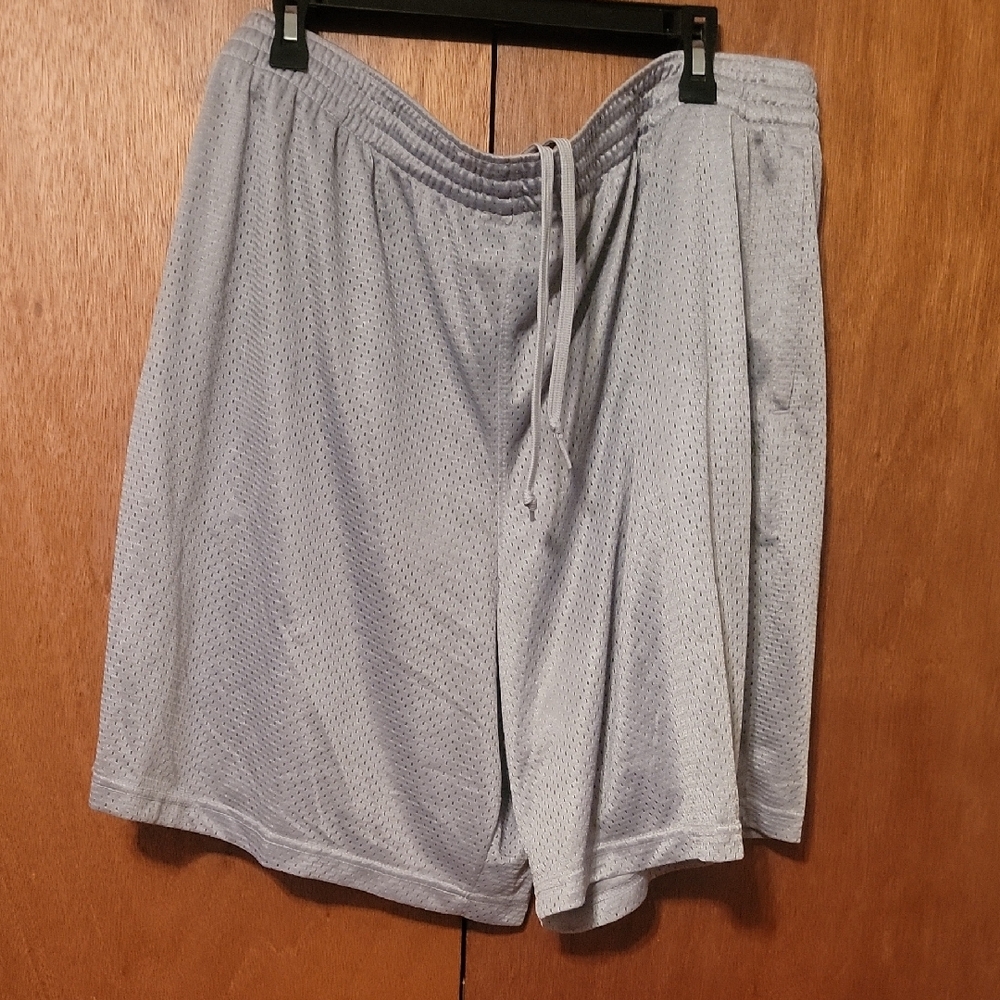 Athletech Men's Light Gray Athletic Shorts